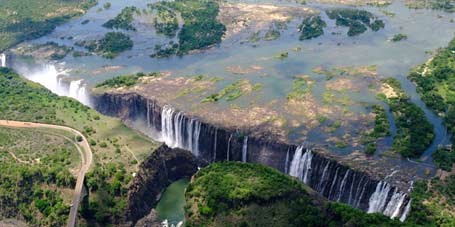 Safari von Namibia bis zu den Victoriafällen